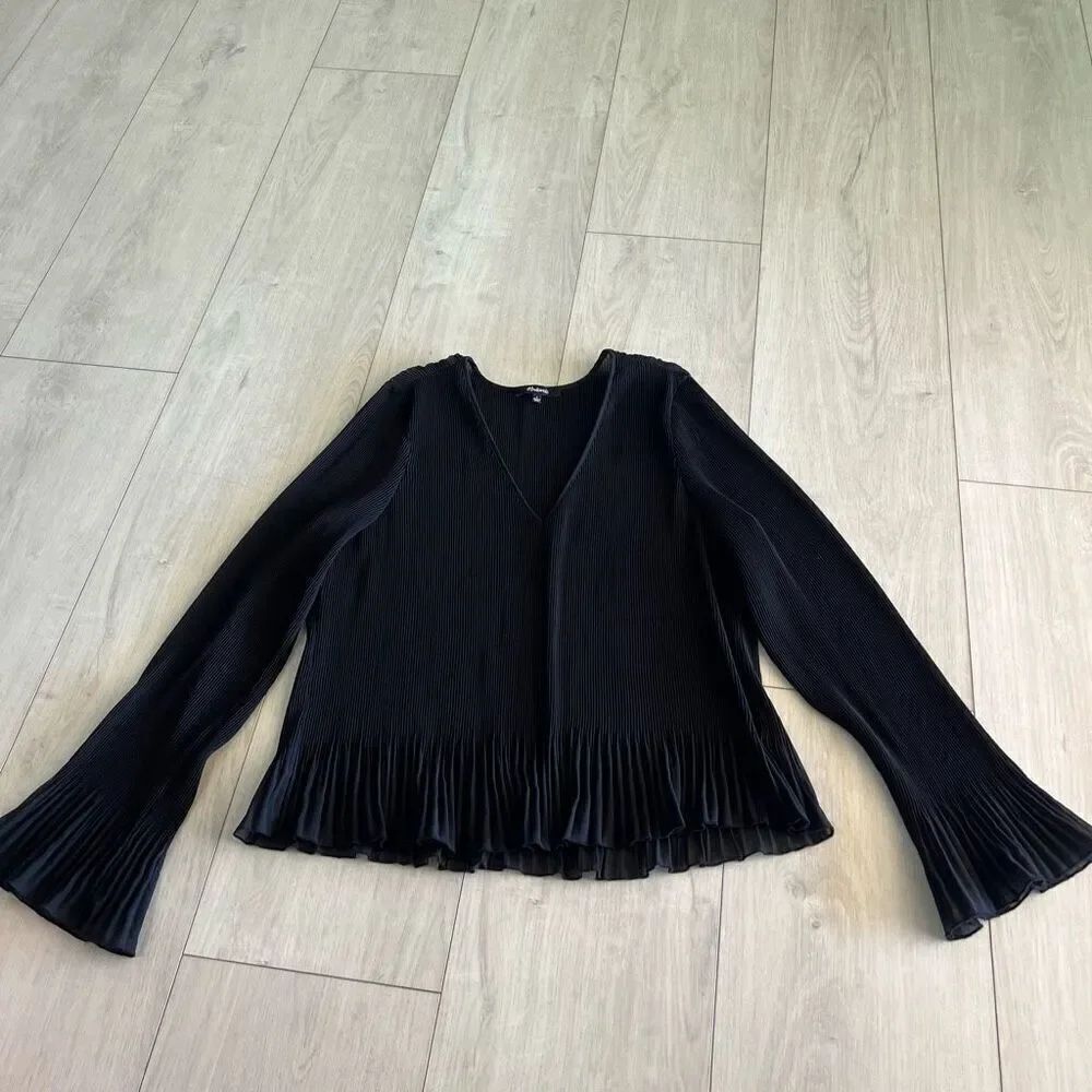 Madewell Black Pleated Flare-Sleeve Top Size L